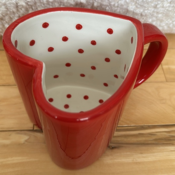 ❤️Heart Shaped Mug - Picture 2 of 3